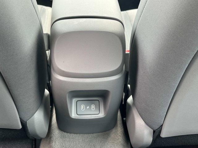 Used 2024 Hyundai Elantra SE image 17