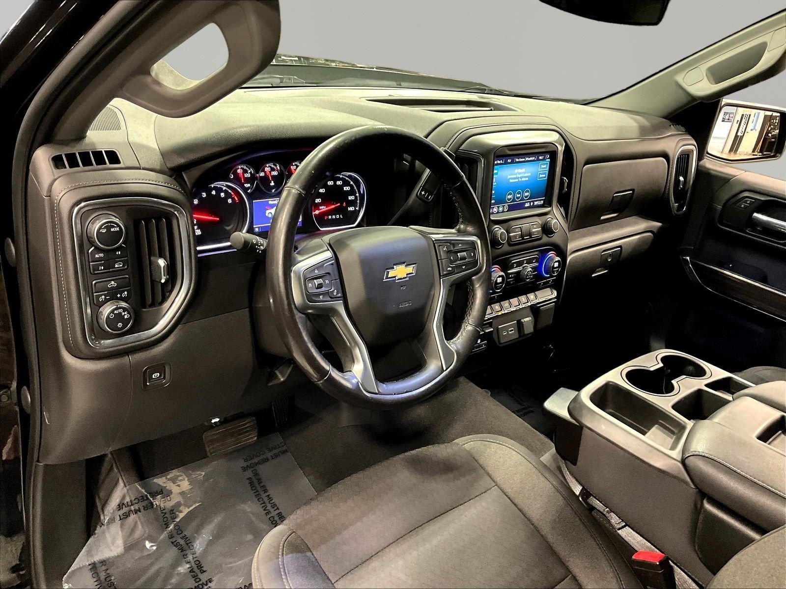 Used 2021 Chevrolet Silverado 1500 LT w/ Bed Protection Package AWD/4WD image 18
