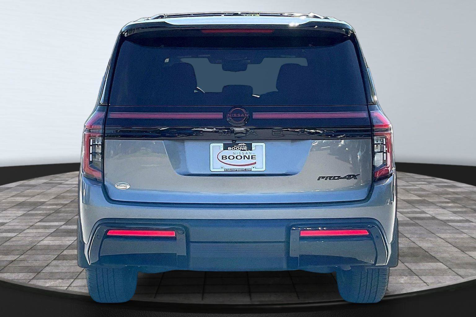 Certified 2025 Nissan Armada PRO-4X AWD/4WD image 4