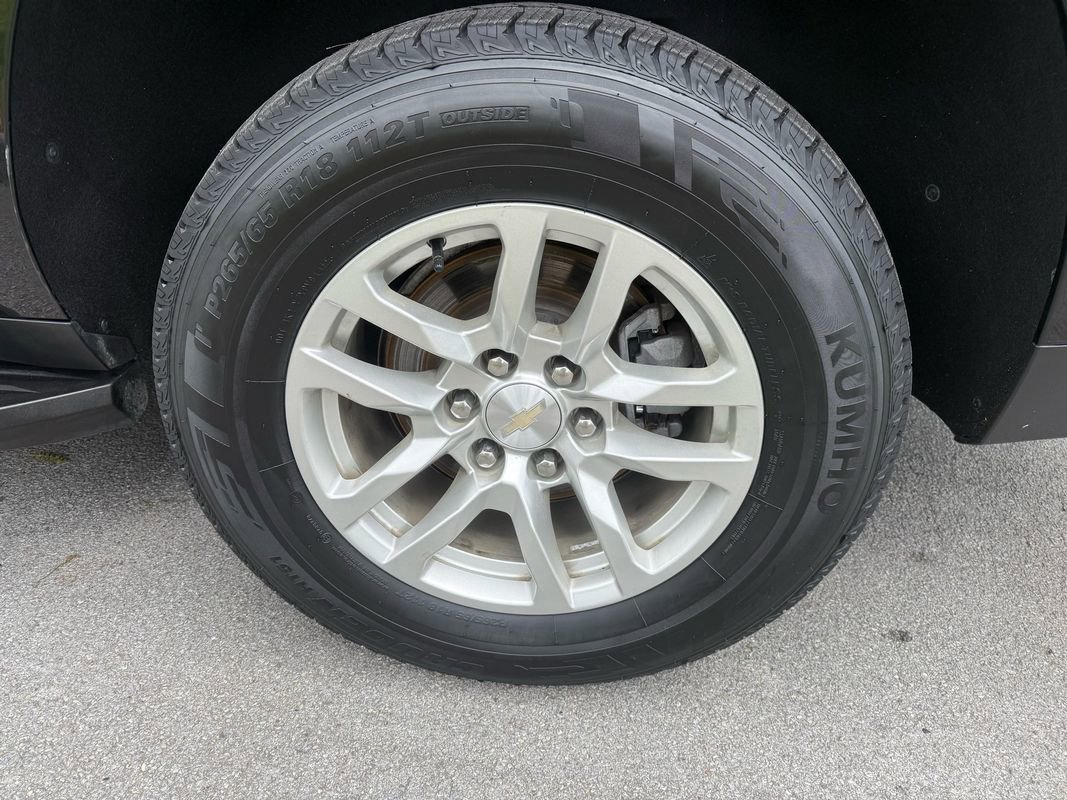 Used 2022 Chevrolet Suburban LT AWD/4WD image 12
