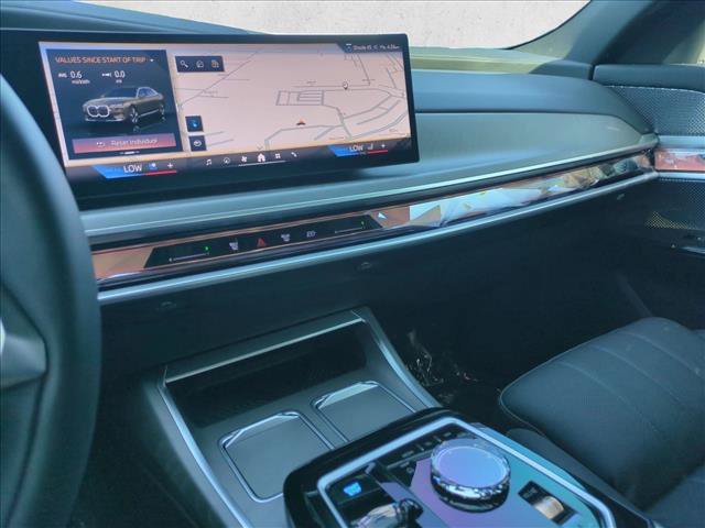 Used 2025 BMW i7 xDrive60 RWD image 15