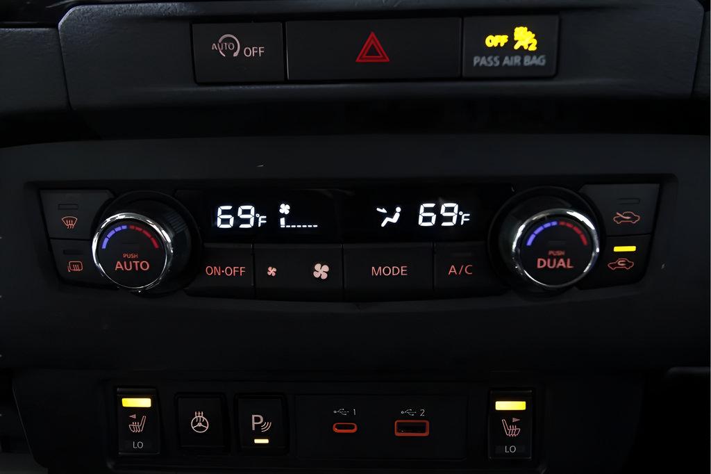 Used 2024 Nissan Frontier SV w/ SV Convenience Package RWD image 18