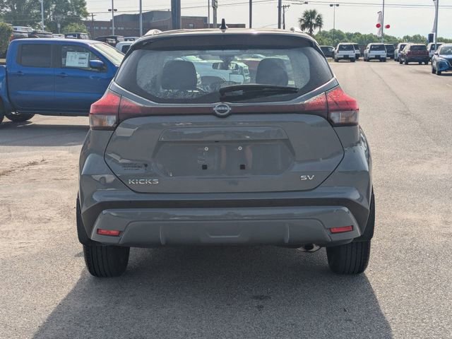 Used 2024 Nissan Kicks SV image 4