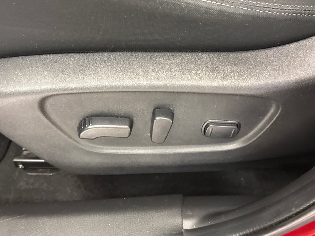 Used 2021 Nissan Rogue Sport SV FWD image 21