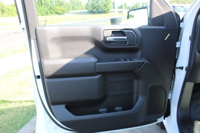 Used 2024 GMC Sierra 1500 Pro w/ Pro Value Package AWD/4WD image 9