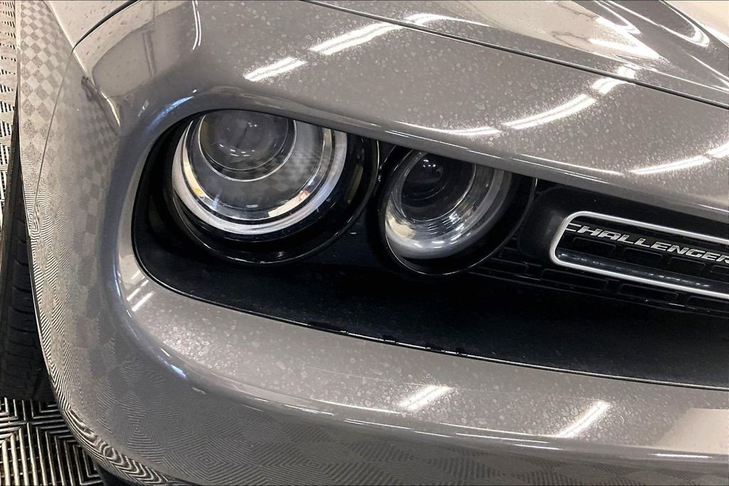Used 2019 Dodge Challenger SXT RWD image 26