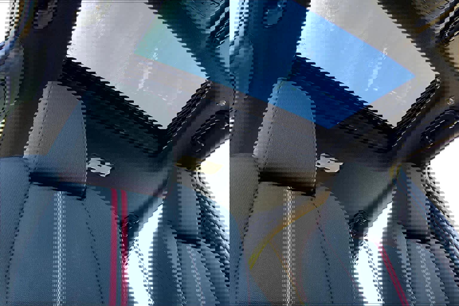 Certified 2025 Toyota Corolla SE w/ SE Premium Package FWD image 14