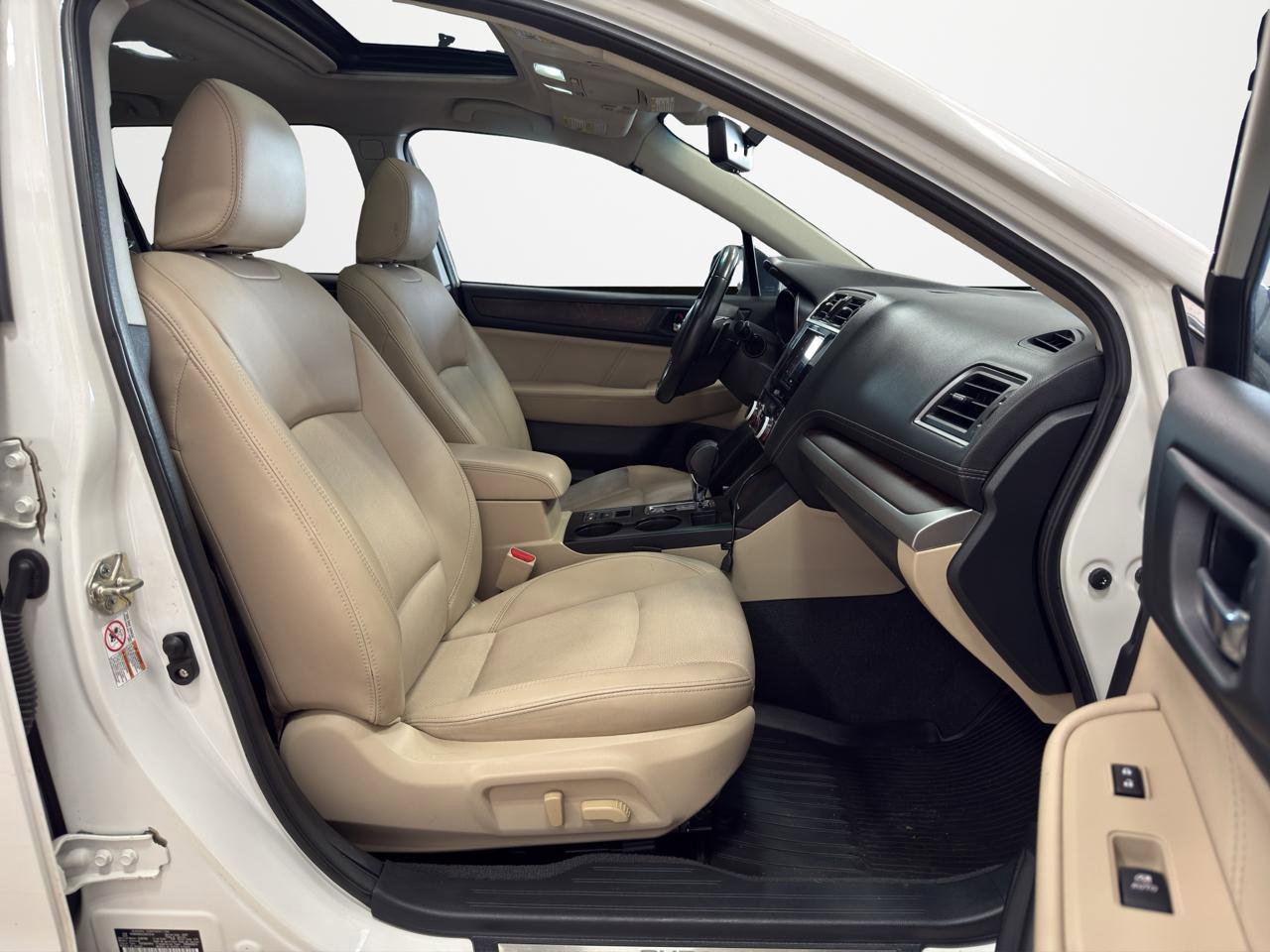 Used 2018 Subaru Outback 2.5i Limited AWD/4WD image 27