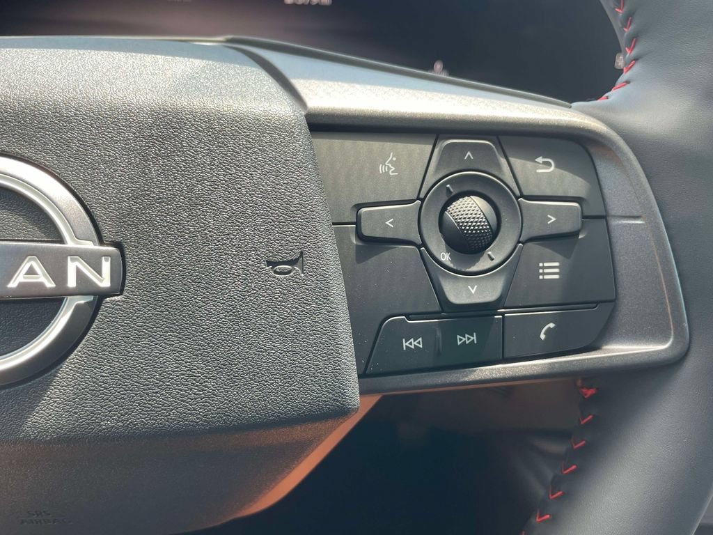 New 2026 Nissan Sentra SR w/ SR Premium Package FWD image 25