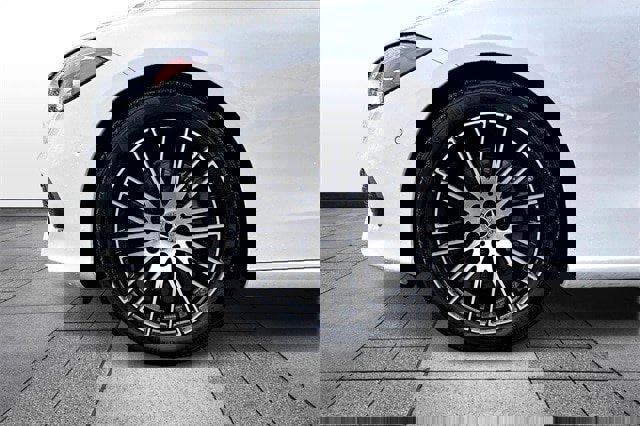 Certified 2025 Mercedes-Benz C 300 4MATIC Sedan image 4