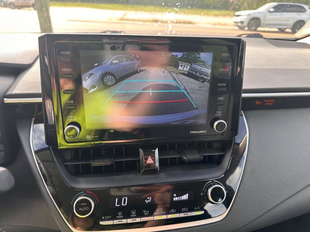 Used 2022 Toyota Corolla LE FWD image 15
