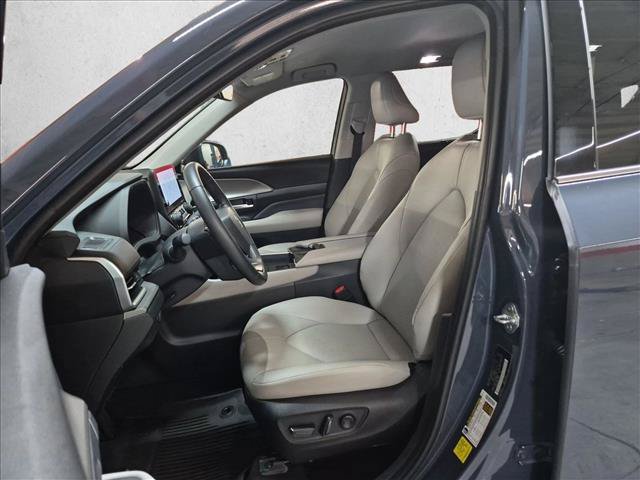 Certified 2026 Toyota Grand Highlander AWD image 15