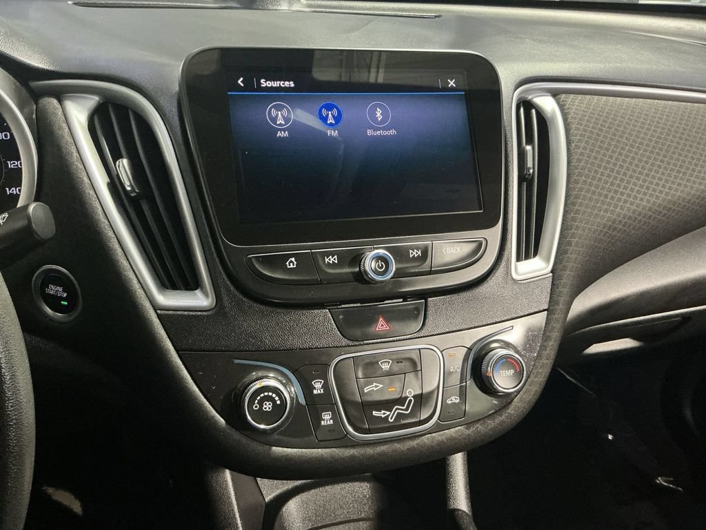 Used 2019 Chevrolet Malibu LS FWD image 19