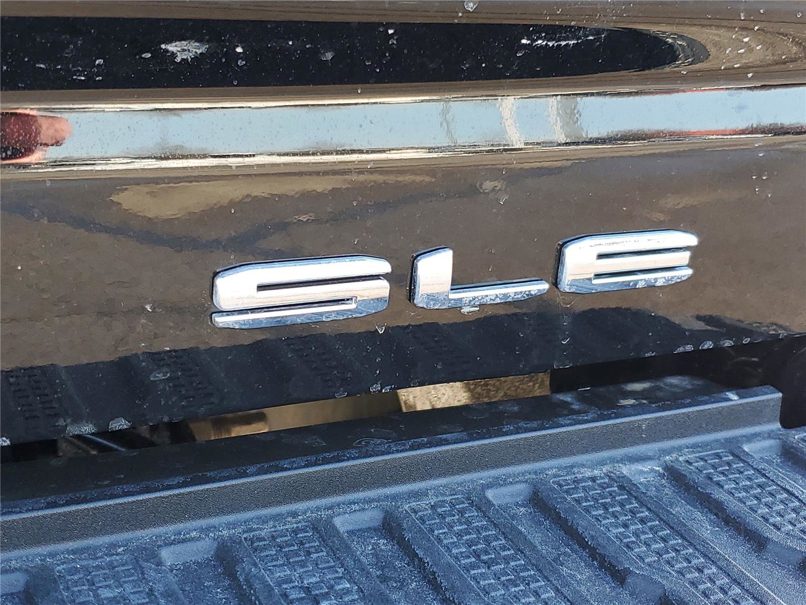 New 2026 GMC Sierra 2500 SLE w/ SLE Value Package; image 7