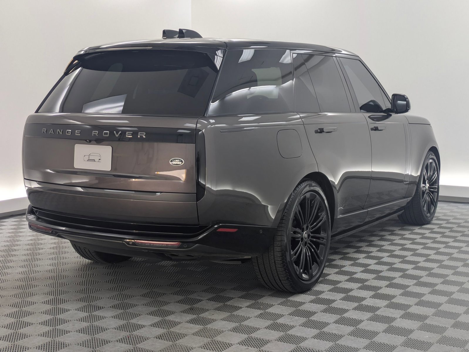 Used 2023 Land Rover Range Rover First Edition AWD/4WD image 9