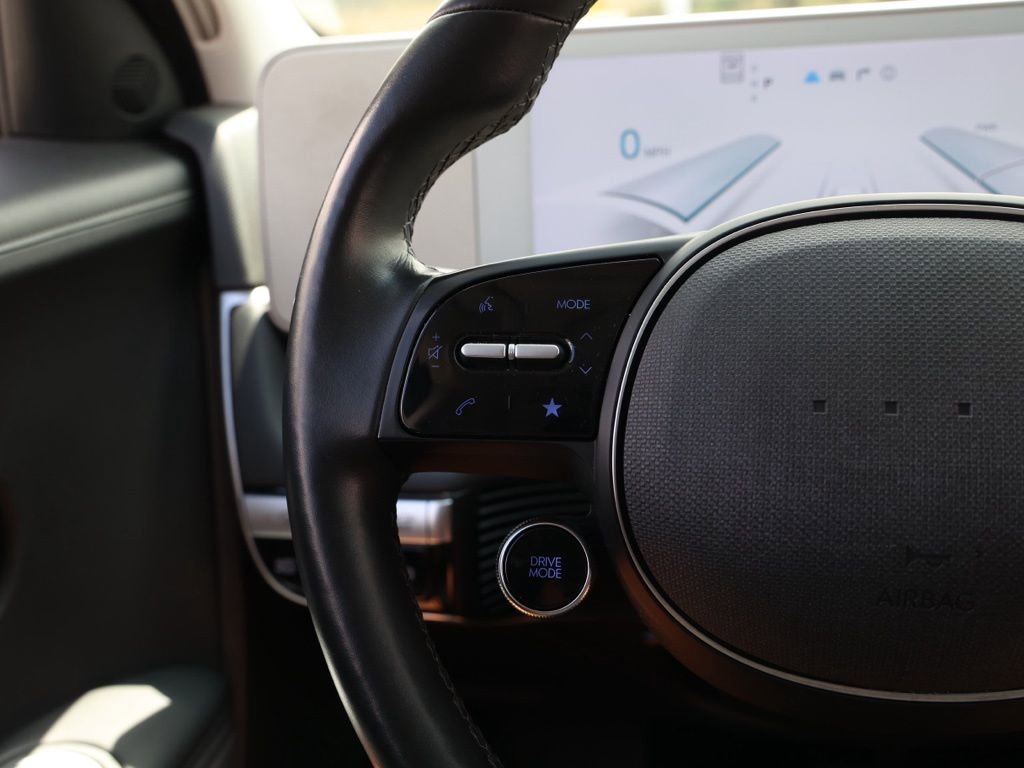 Used 2024 Hyundai Ioniq 5 Limited image 26