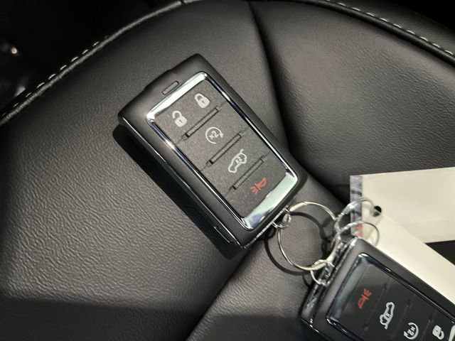 New 2025 Jeep Grand Cherokee L Limited w/ Black Appearance Package image 28