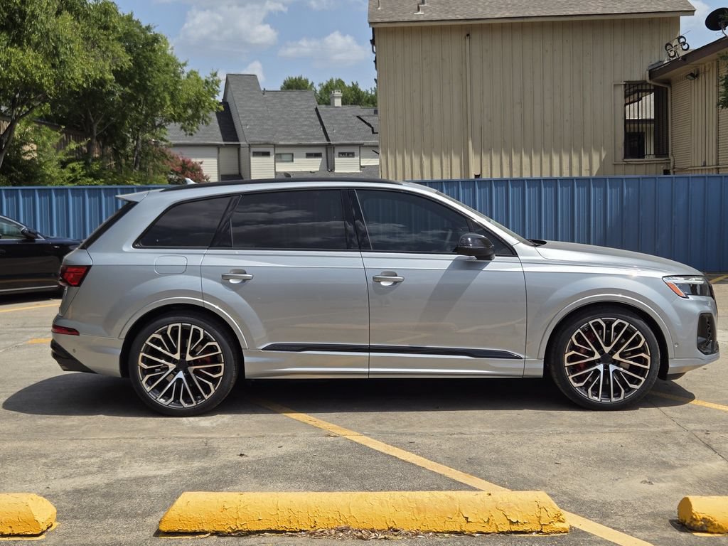 New 2026 Audi SQ7 Prestige AWD/4WD image 7