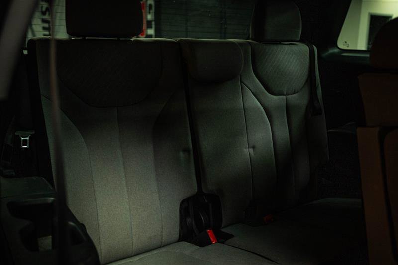 Used 2024 Hyundai Palisade SE image 11