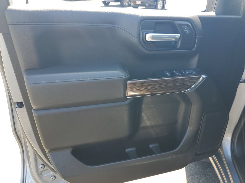 Used 2022 Chevrolet Silverado 1500 LT RWD image 21