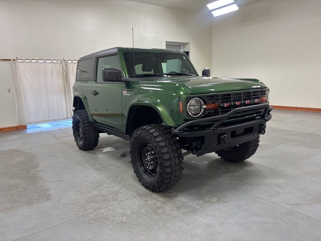 Used 2024 Ford Bronco Black Diamond AWD/4WD image 2