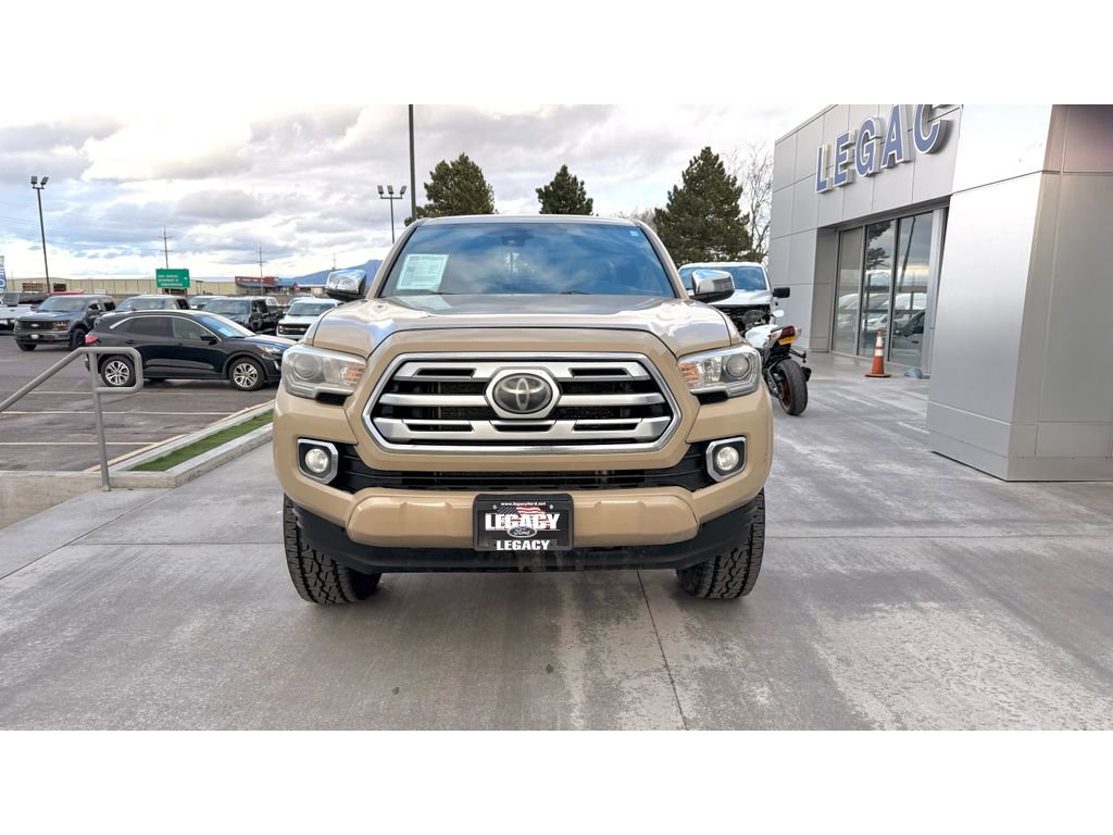 Used 2018 Toyota Tacoma Limited image 2