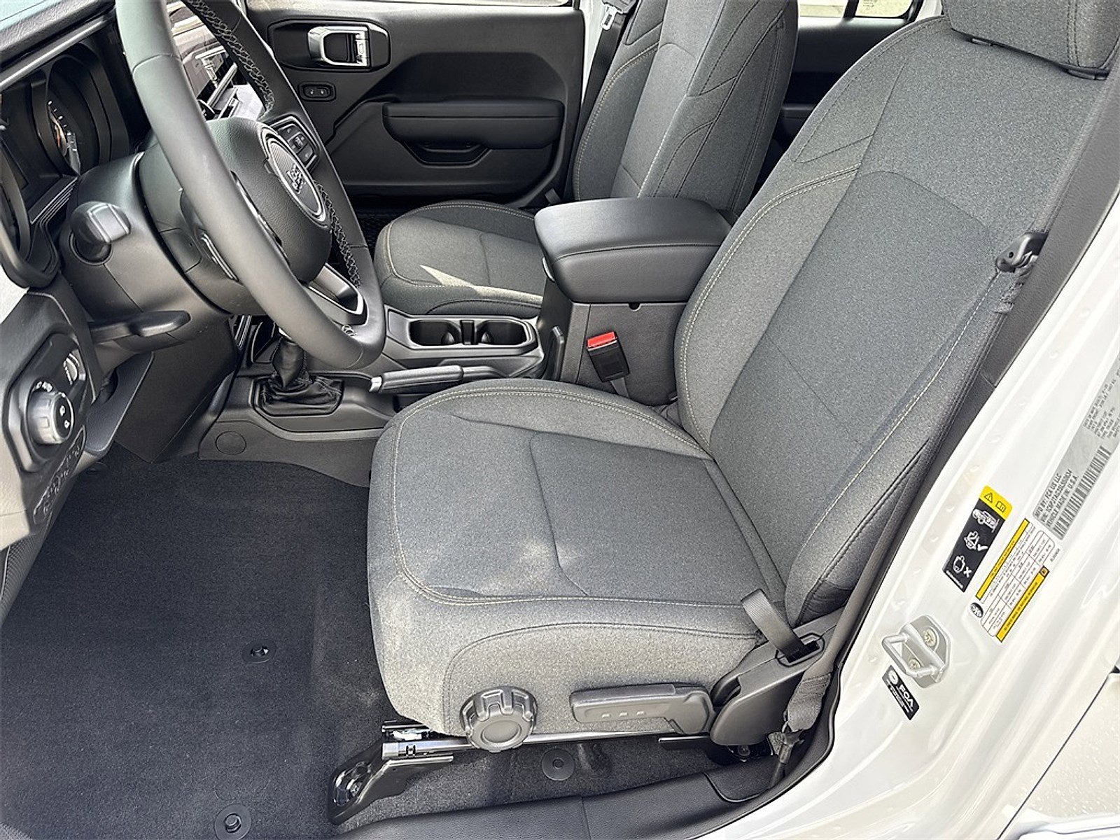 New 2025 Jeep Gladiator Sport image 12