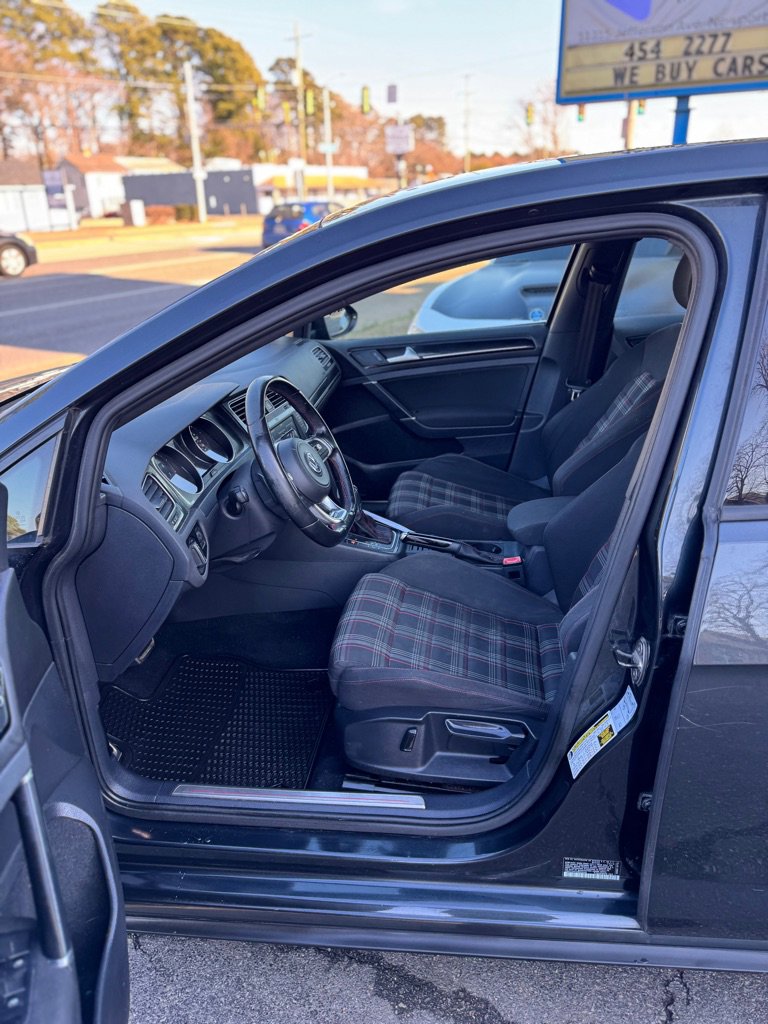 Used 2016 Volkswagen GTI S FWD image 7