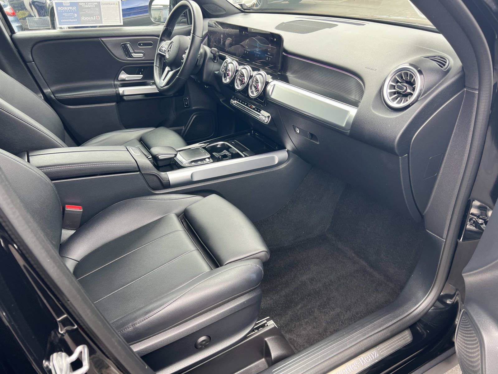 Used 2023 Mercedes-Benz GLB 250 image 30