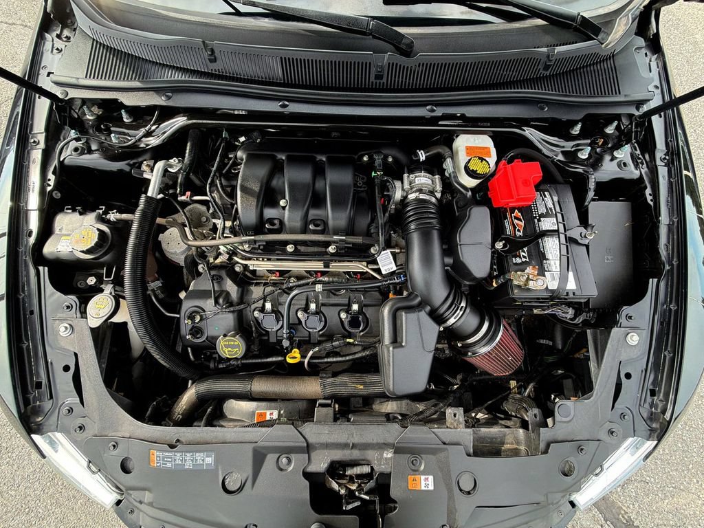 Used 2019 Ford Taurus SE FWD image 17
