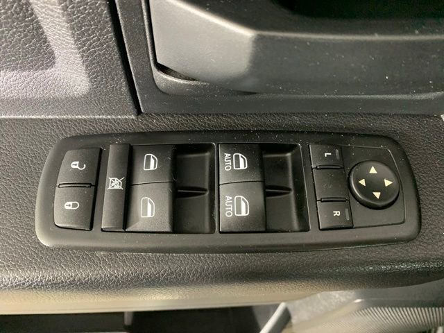 Used 2015 RAM 1500 Express image 29