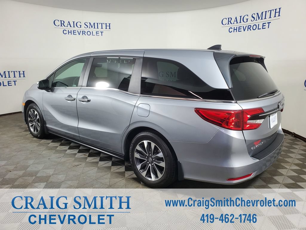 Used 2024 Honda Odyssey EX-L image 3