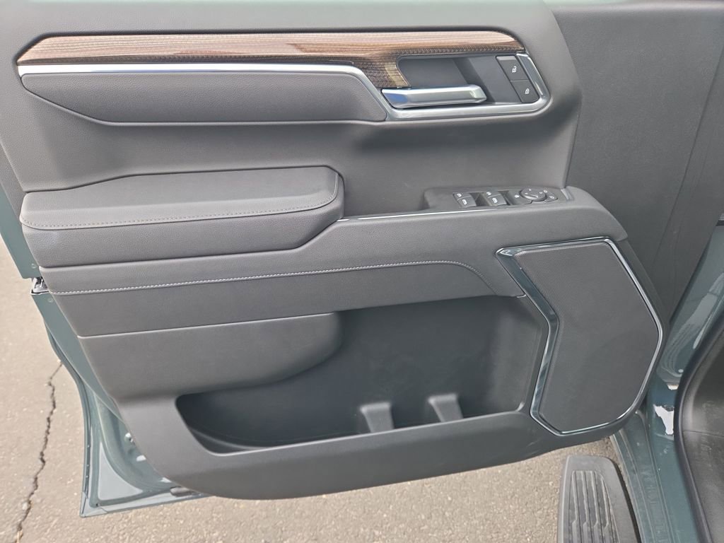 New 2025 Chevrolet Silverado 1500 LT image 10