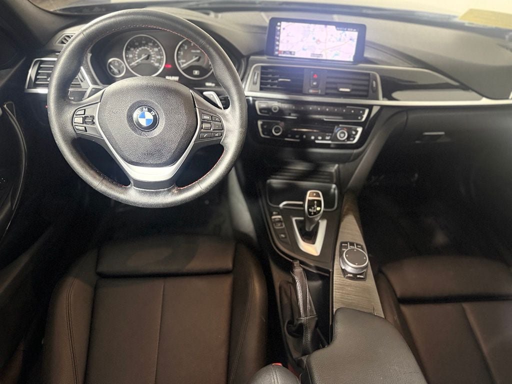 Used 2019 BMW 330i xDrive Wagon w/ Premium Package AWD/4WD image 8