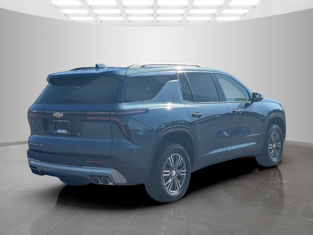 Used 2025 Chevrolet Traverse LT w/ LPO, Floor Liner Package AWD/4WD image 7