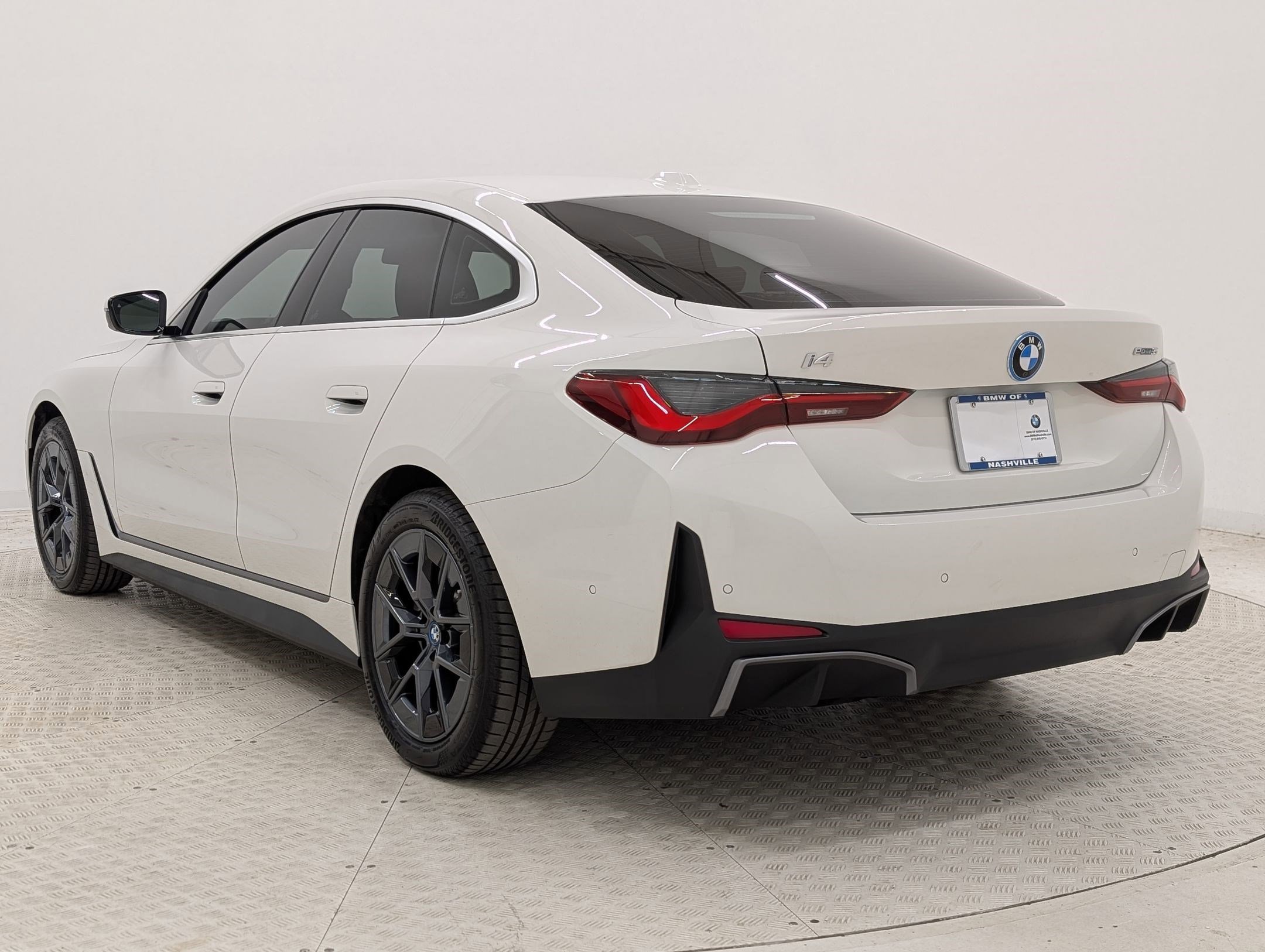 Certified 2023 BMW i4 eDrive35 image 3