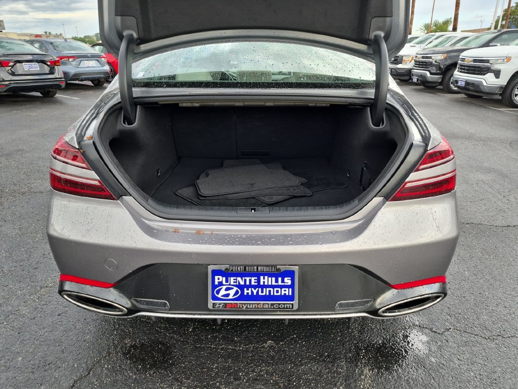 Used 2025 Genesis G70 2.5T RWD image 32