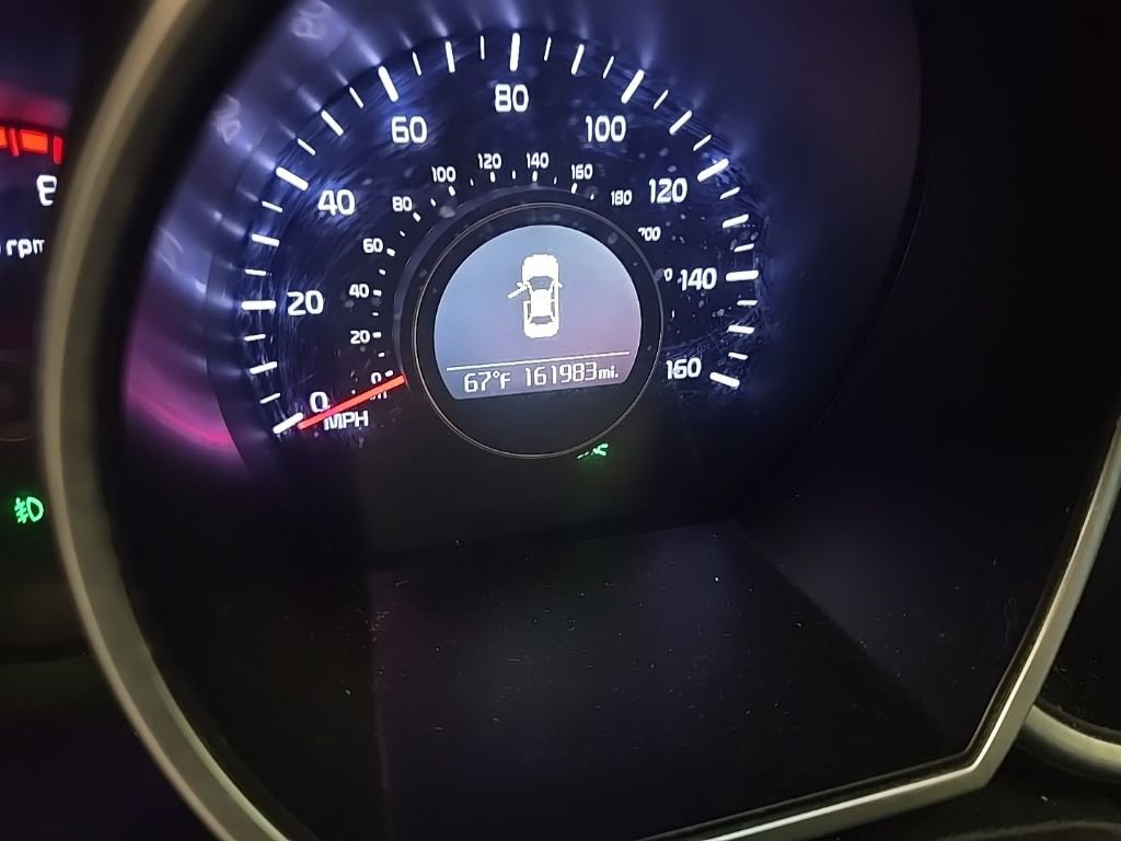 Used 2015 Kia Optima LX FWD image 2