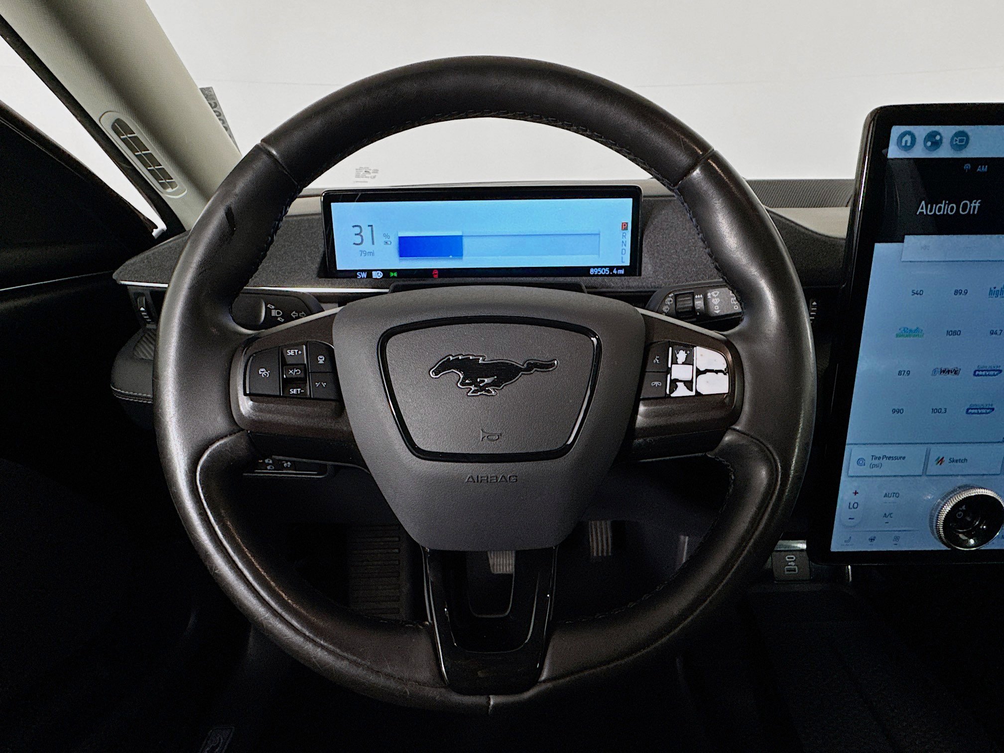 Used 2021 Ford Mustang Mach-E Premium image 11