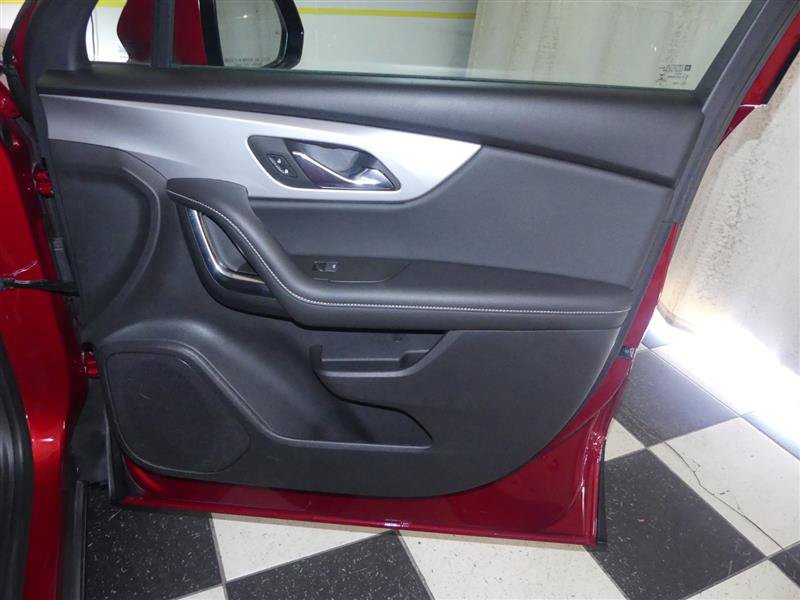 Used 2023 Chevrolet Blazer LT AWD/4WD image 25