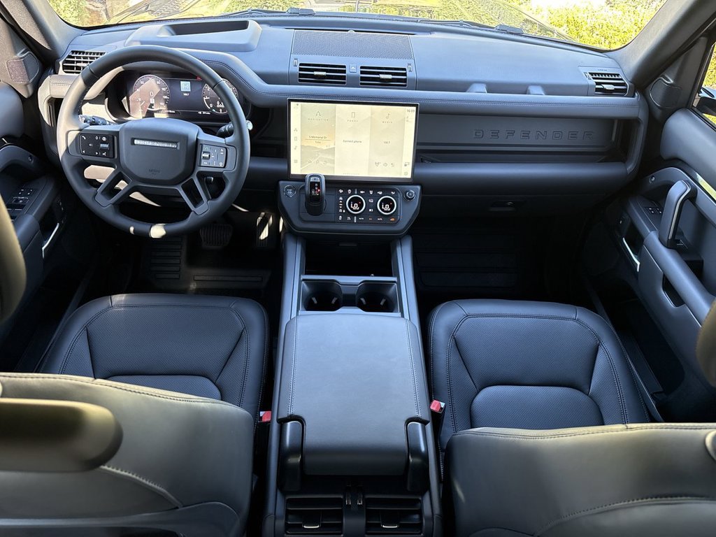 New 2026 Land Rover Defender 130 X-Dynamic SE AWD/4WD image 12