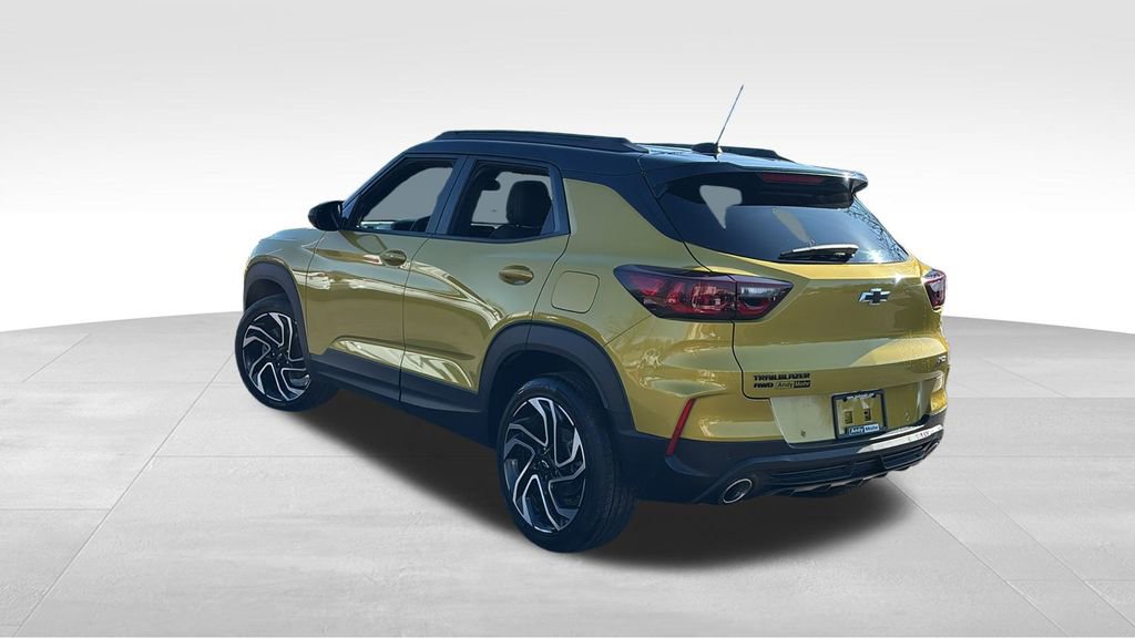 Used 2025 Chevrolet TrailBlazer RS w/ Convenience Package image 5