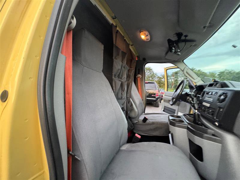 Used 2019 Ford E-450 and Econoline 450 Super Duty w/ Power Windows & Locks Group image 40