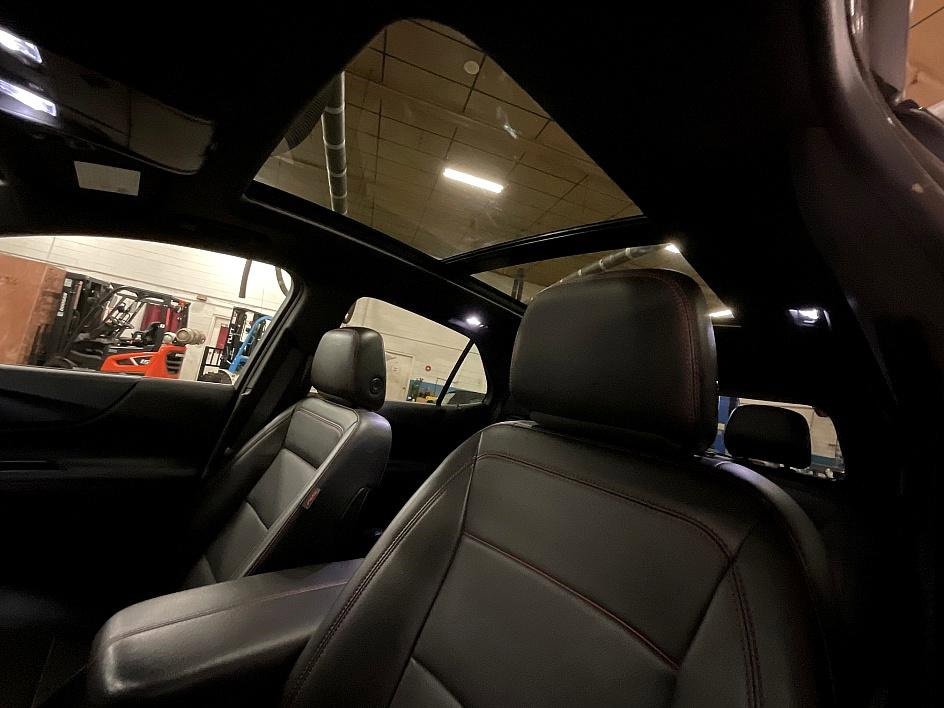Used 2024 Chevrolet Equinox RS w/ RS Leather Package image 17