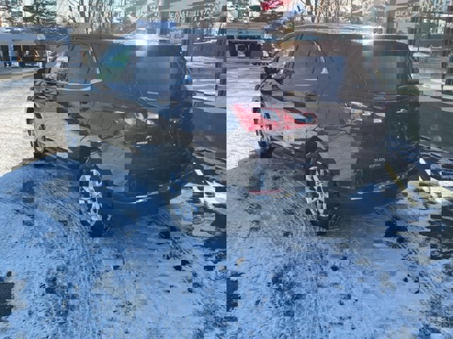 Used 2020 Chevrolet Equinox LT w/ Driver Convenience Package image 8