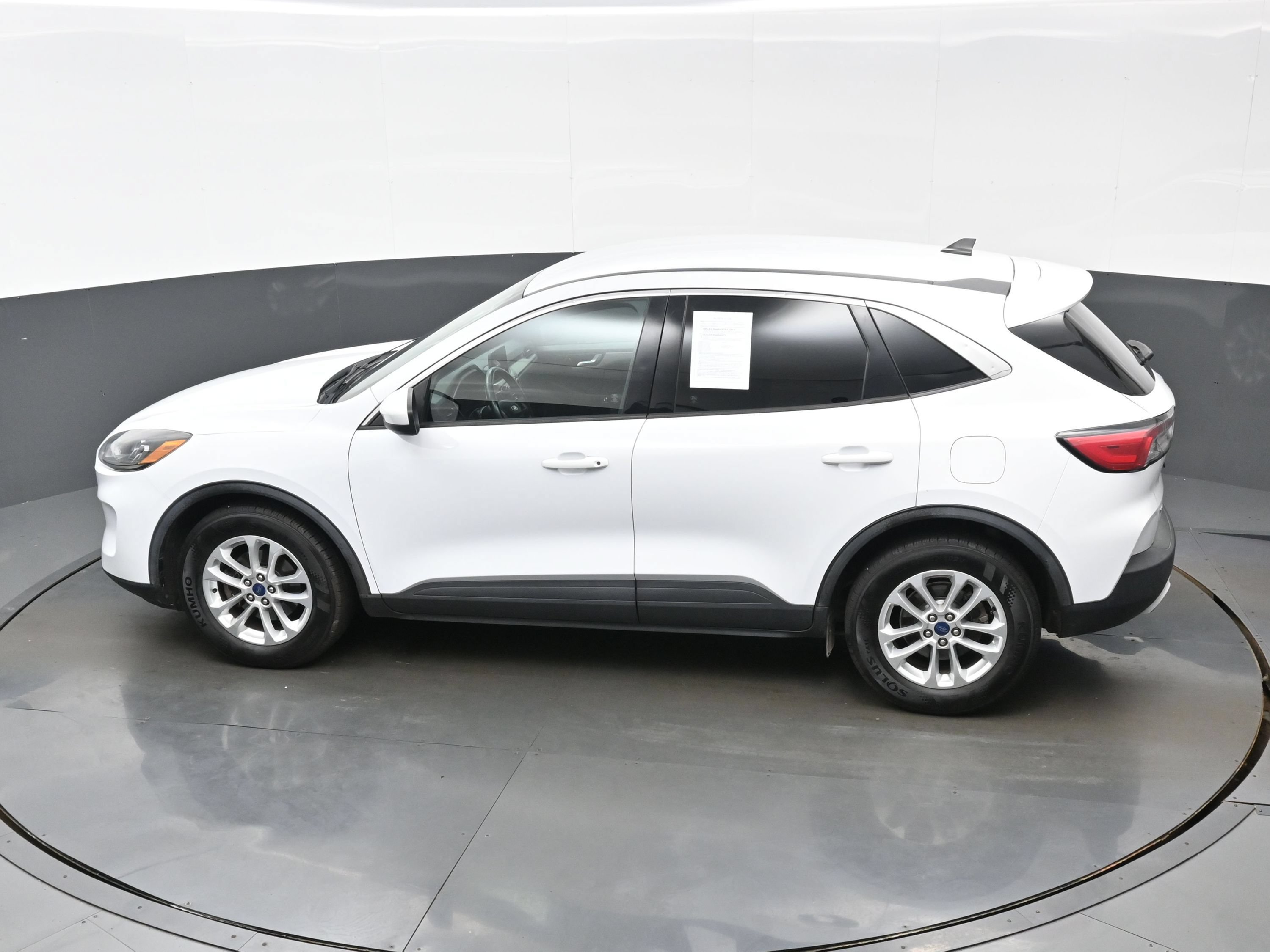 Used 2021 Ford Escape SE w/ Convenience Package FWD image 33