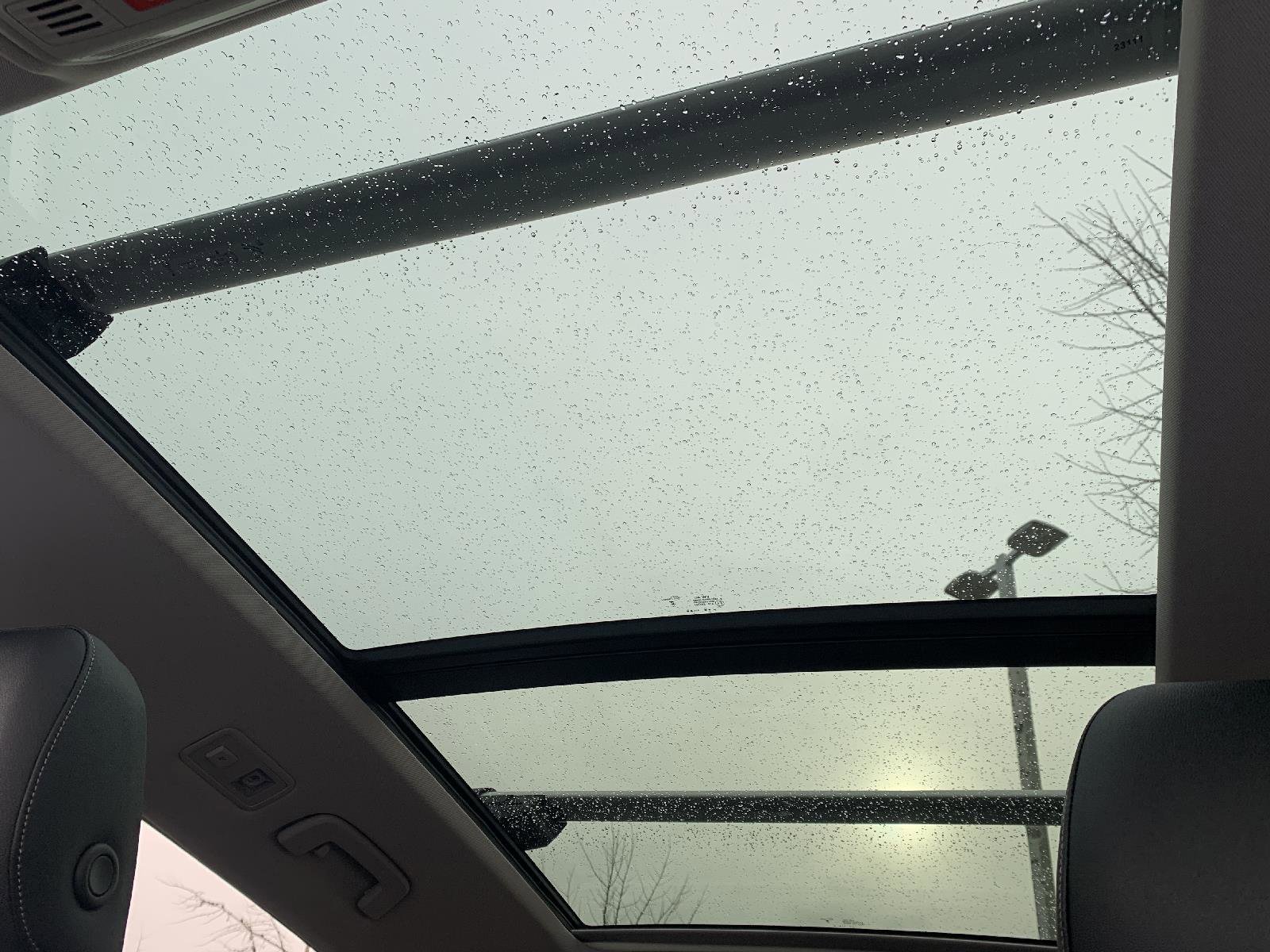 Used 2025 Volkswagen Taos SE w/ Taos Adventure Package (SXB) image 39