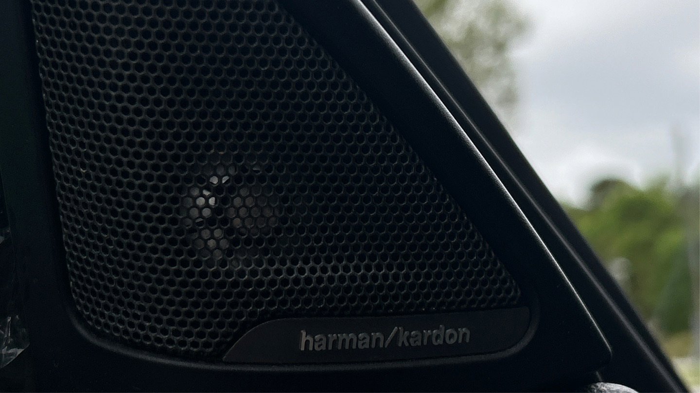 Used 2016 BMW M4 Convertible image 27