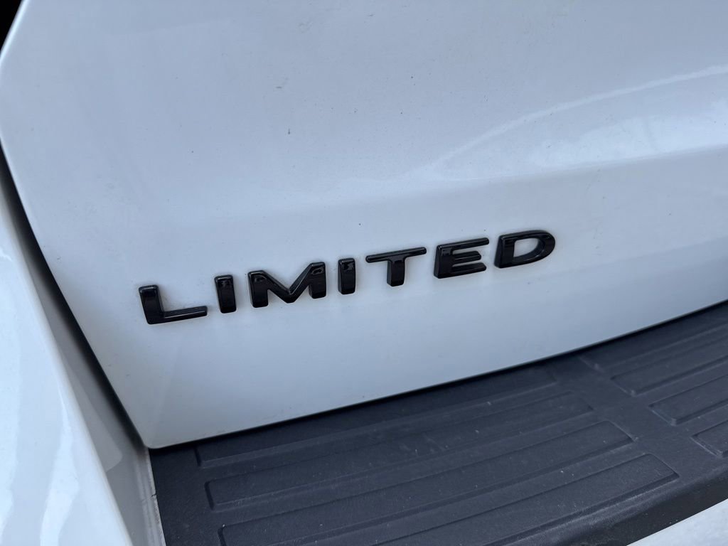 Used 2024 Ford Expedition Limited AWD/4WD image 9
