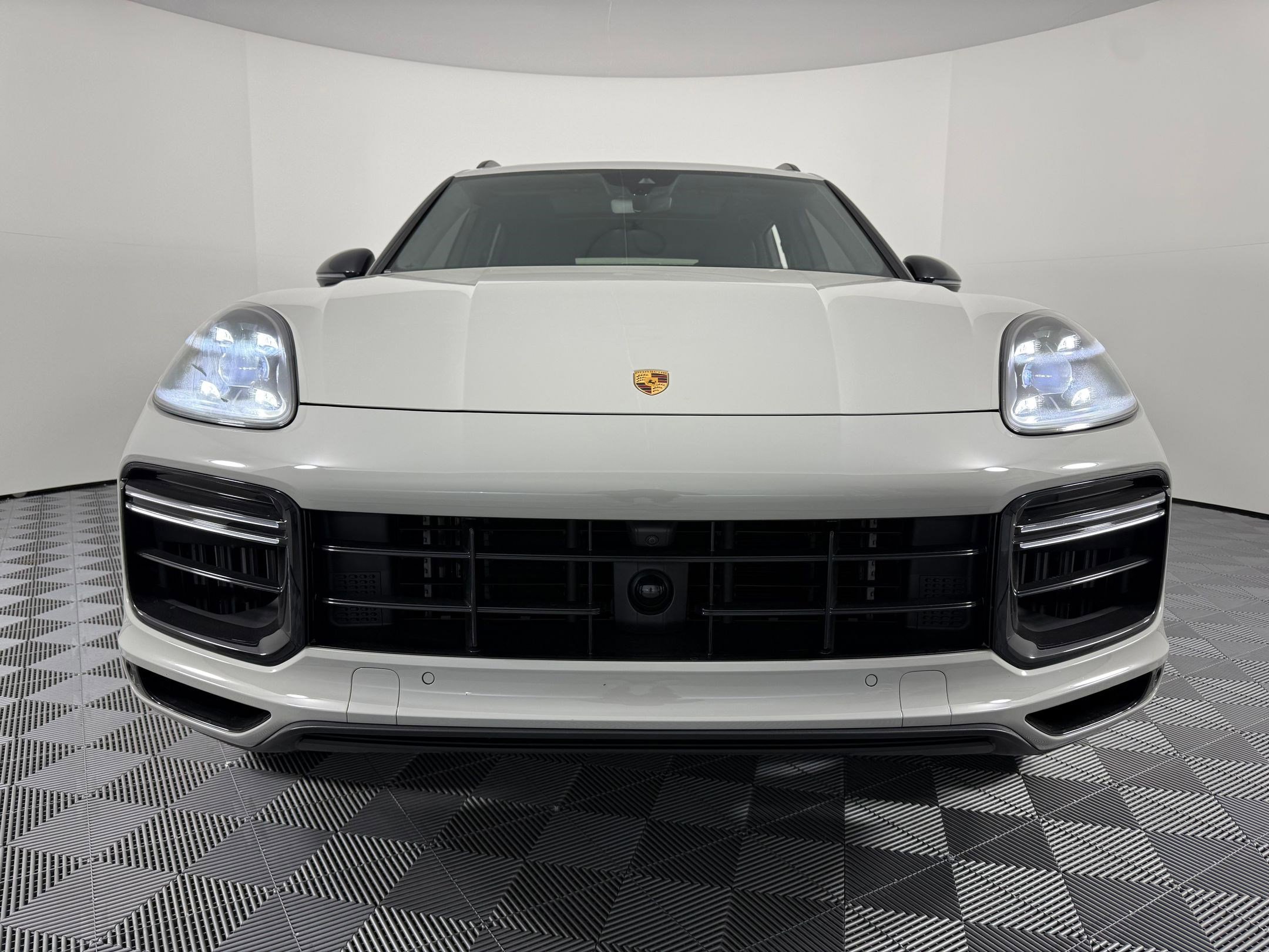 Certified 2023 Porsche Cayenne Turbo image 50